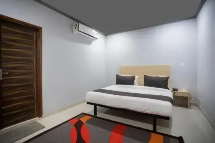 Room 2 of 4
