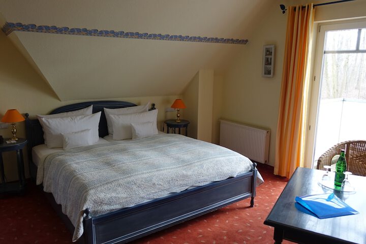 Room 17 of 55