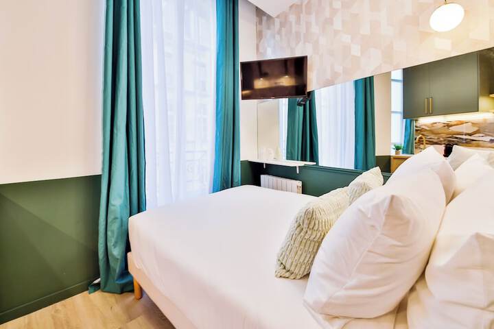 Room 98 of 270