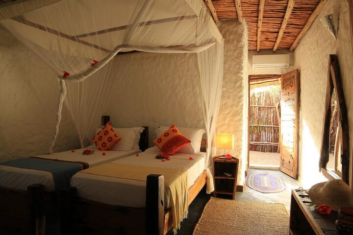 Room 3 of 64