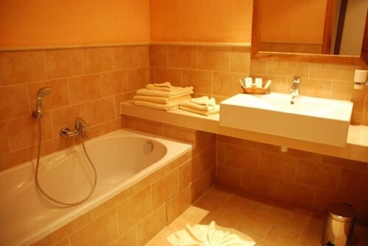 Bath Photo