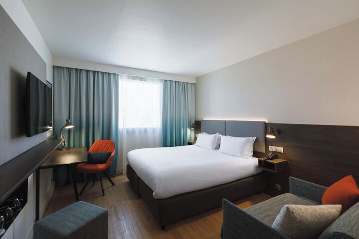 Room 14 of 46