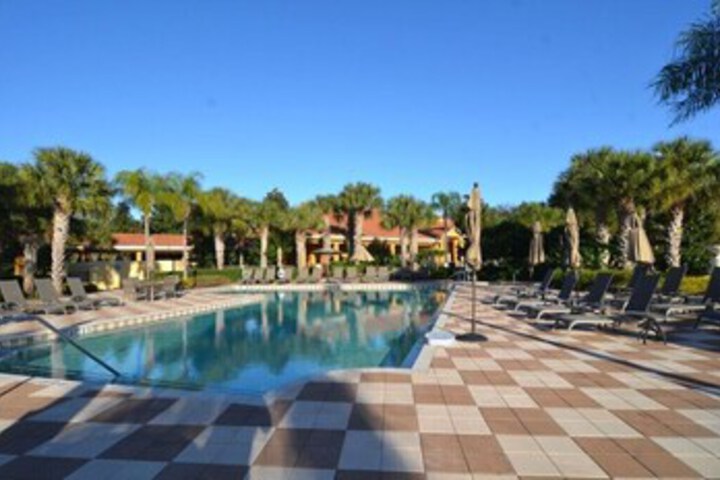 Pool 26 of 43