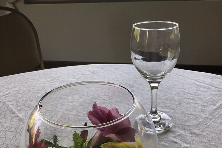 Dining 23 of 25
