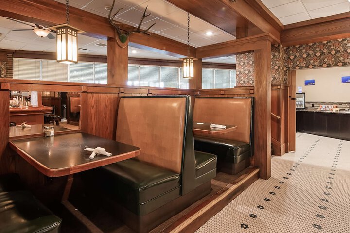 Breakfast/Coffee Service 26 of 30