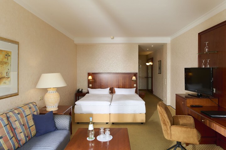 Room 7 of 44