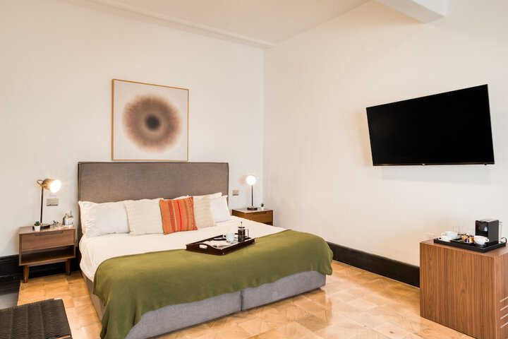 Room 34 of 140
