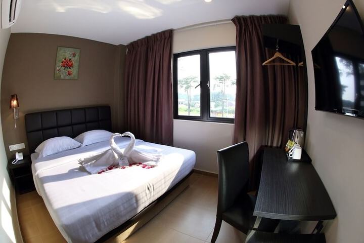 Room 21 of 35