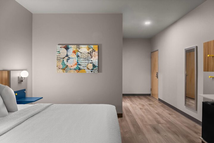Room 7 of 40