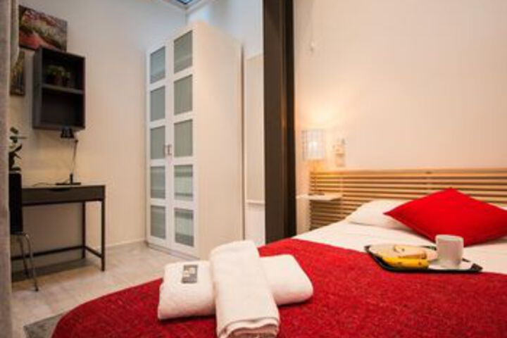 Room 18 of 140