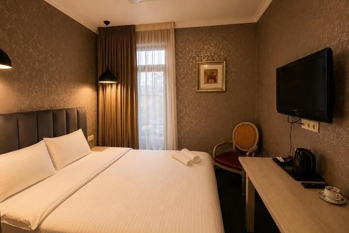 Room 58 of 163