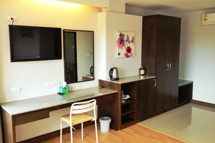 Room 16 of 43