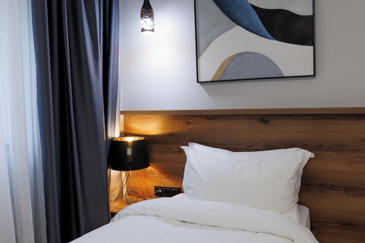 Room 14 of 26