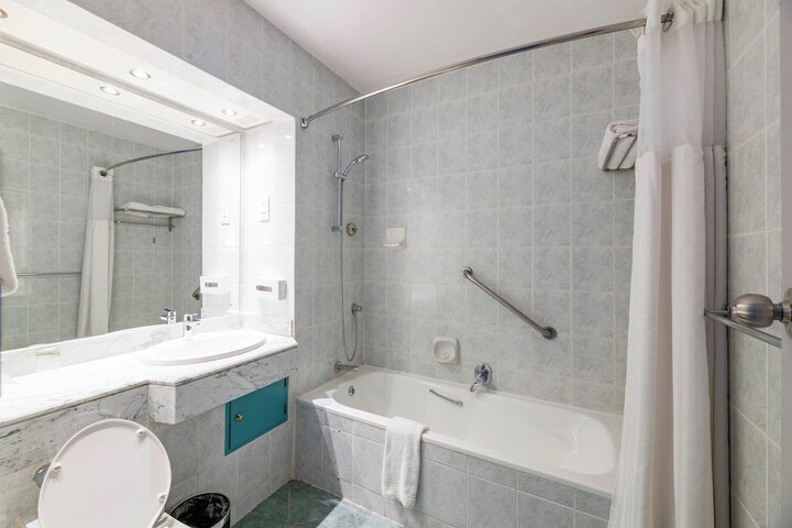 Room 55 of 114