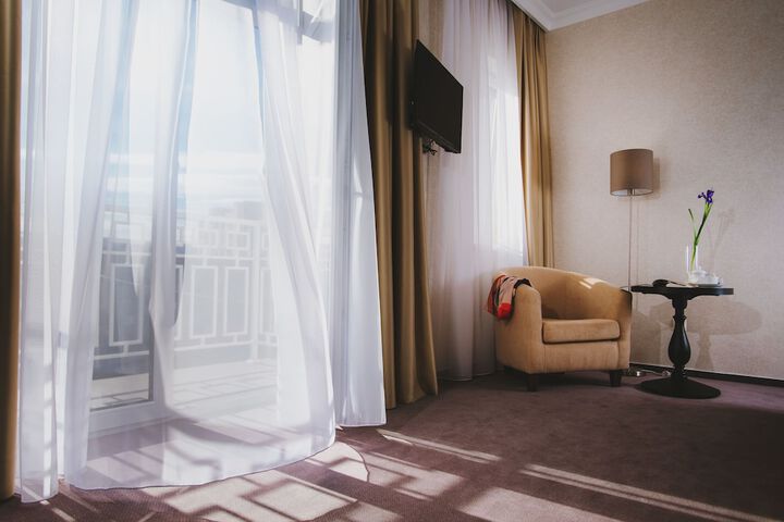 Room 43 of 70
