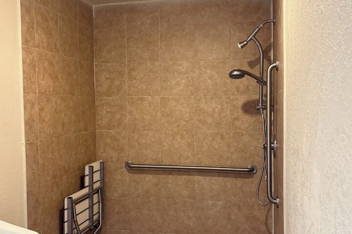 Room 19 of 21