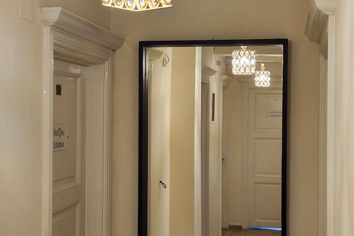Room 54 of 77