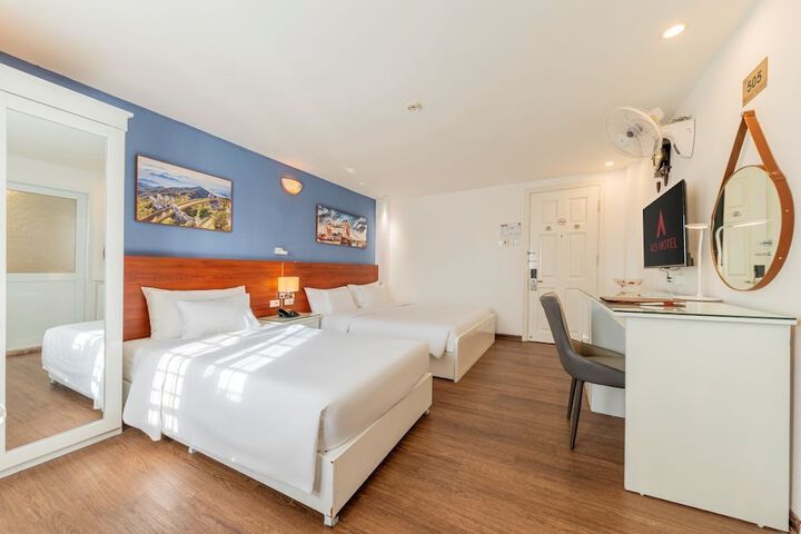 Room 21 of 50