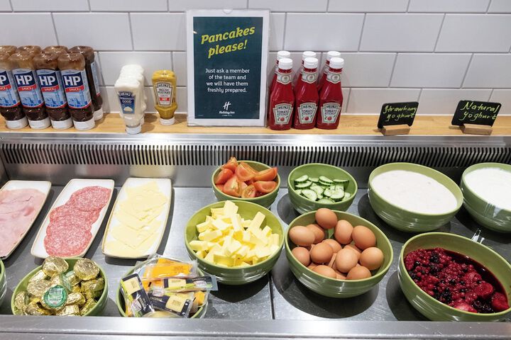 Dining 92 of 210