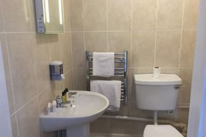 Room 2 of 24