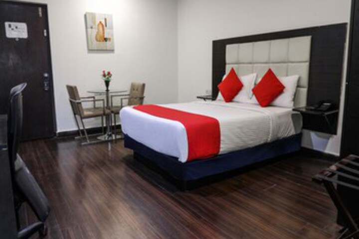 Room 15 of 27