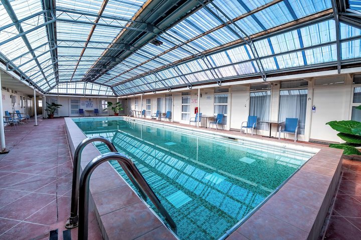 Pool 53 of 100