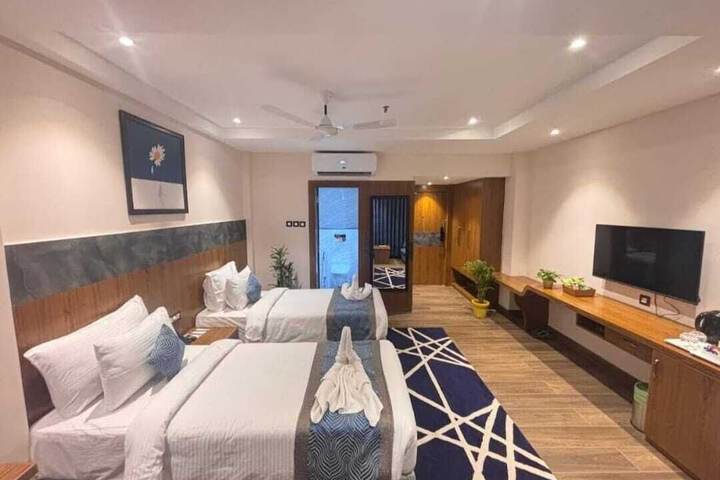 Pipul Padmaja Beach Inn