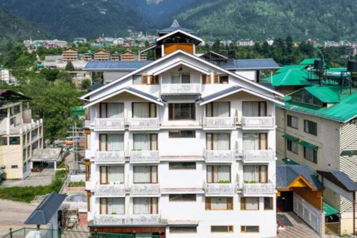 Snow White Regency Manali