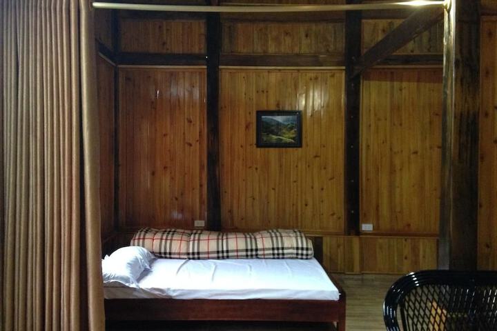 Room 9 of 43