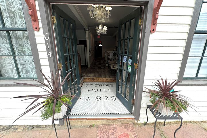 St James Hotel