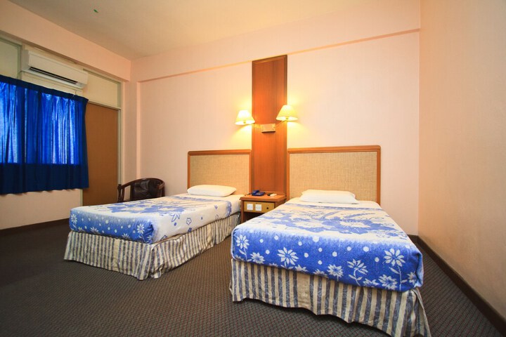 Room 10 of 60