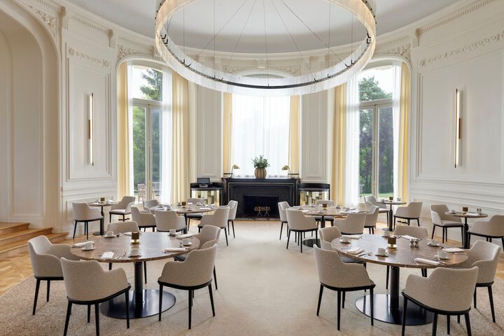 Dining 49 of 71