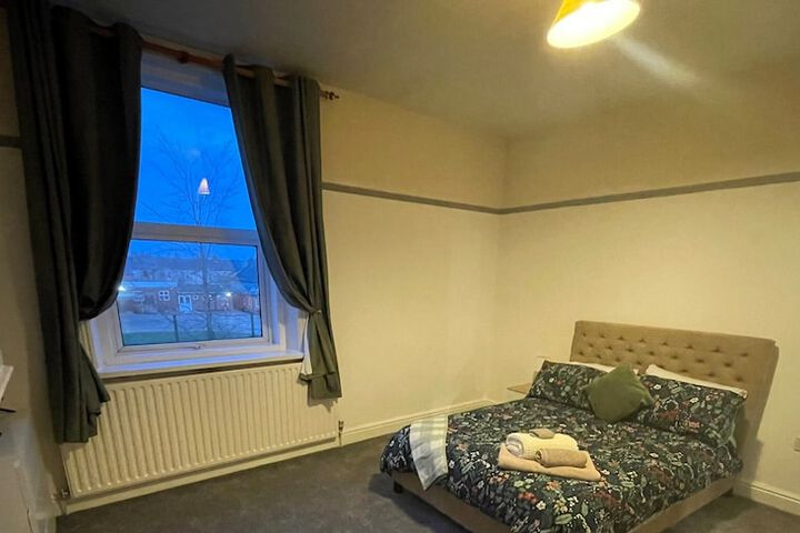 Room 3 of 6