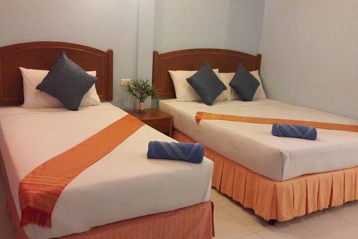 Room 4 of 53