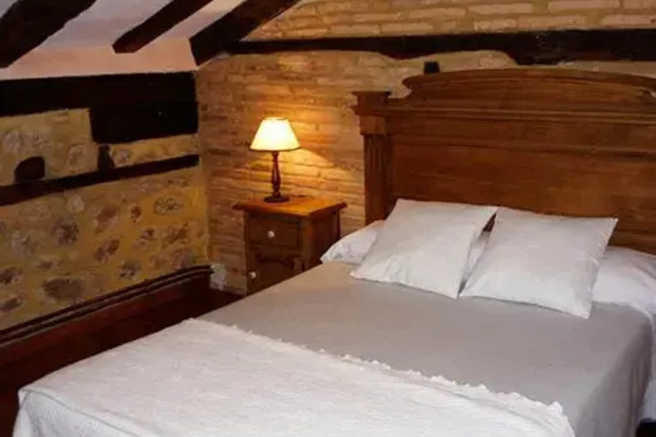 Room 3 of 12