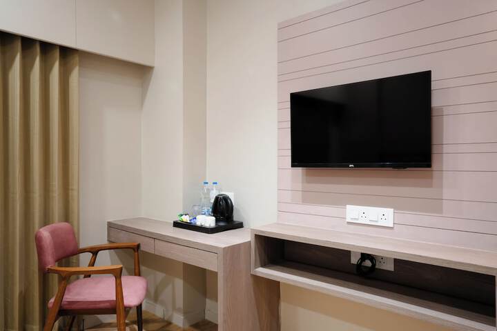 Room 11 of 40
