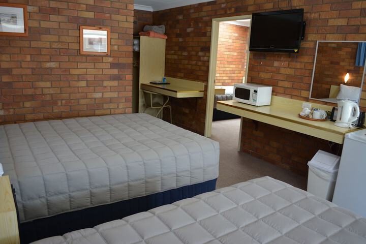 Room 2 of 26