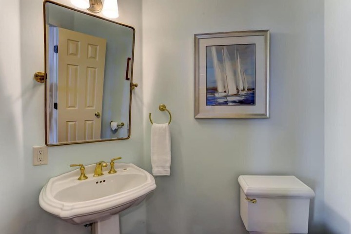 Room 34 of 58