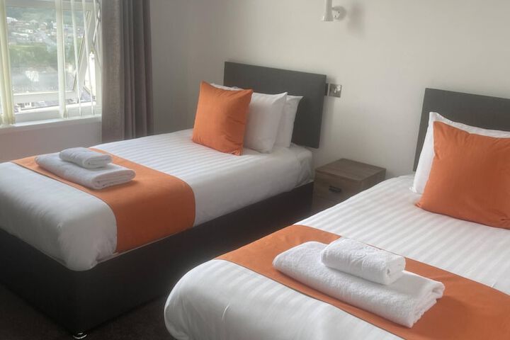 Room 9 of 49