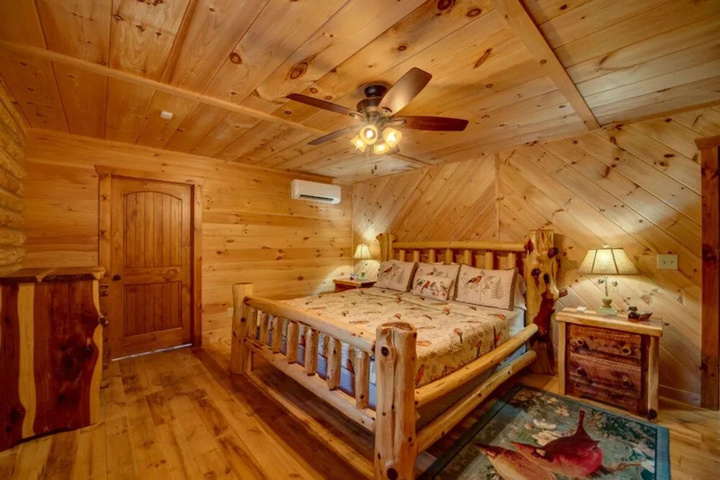 Room 3 of 21