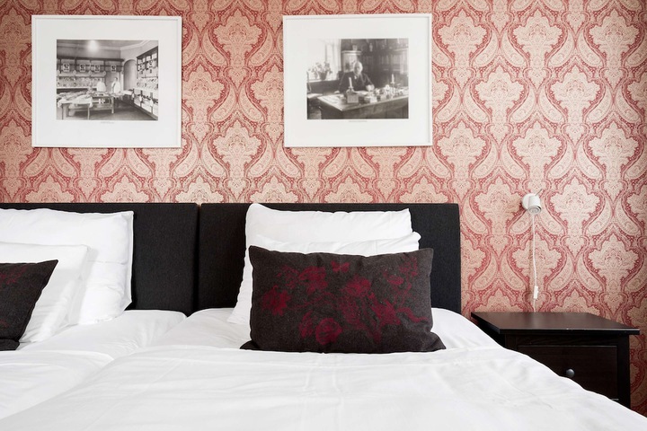 Room 16 of 62
