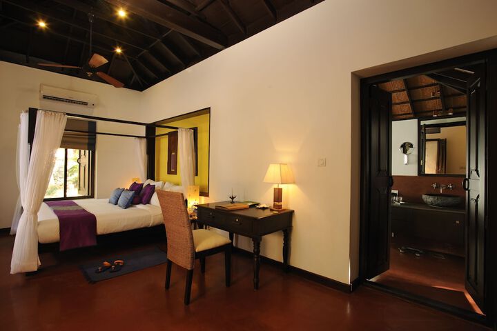 Room 5 of 87