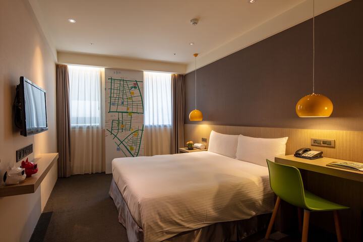 Room 8 of 72