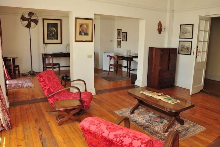 Room 10 of 44