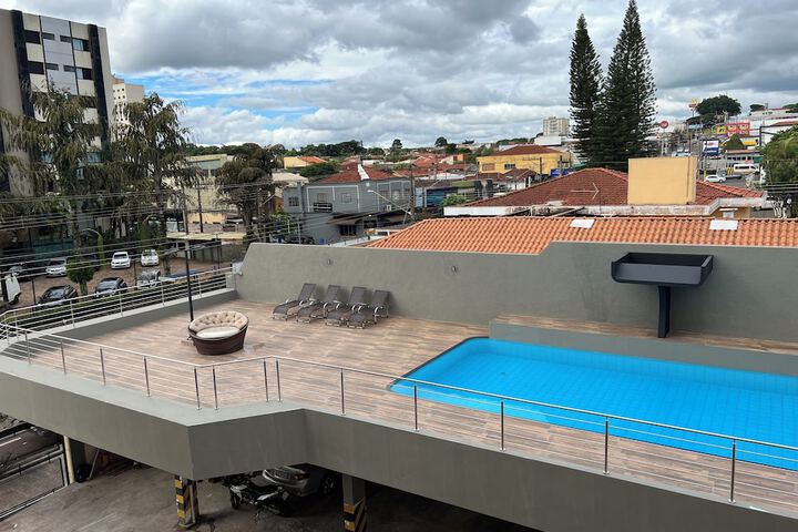 Pool 31 of 67