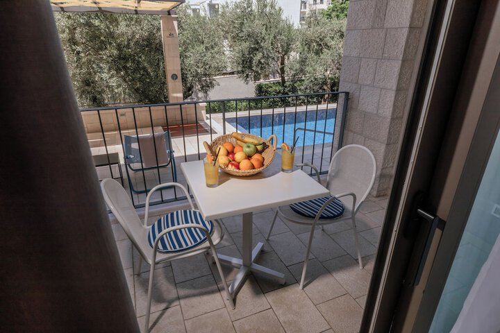 Terrace/Patio 27 of 62