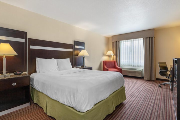 Room 14 of 36