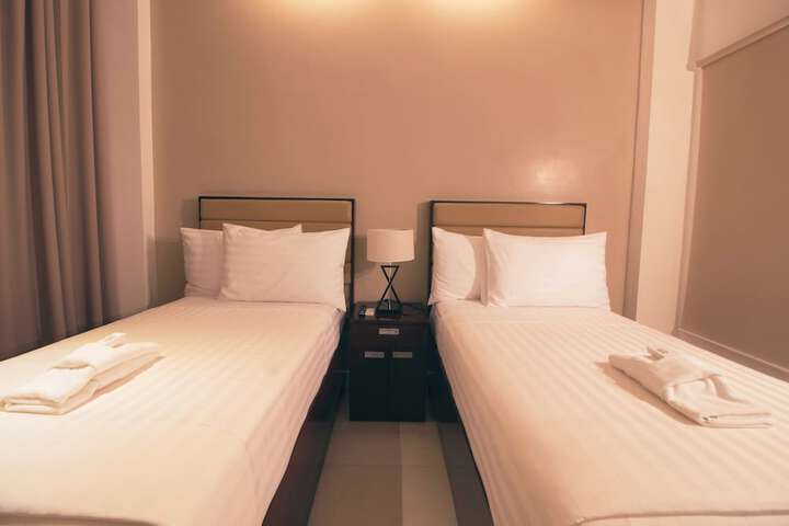 Room 2 of 30