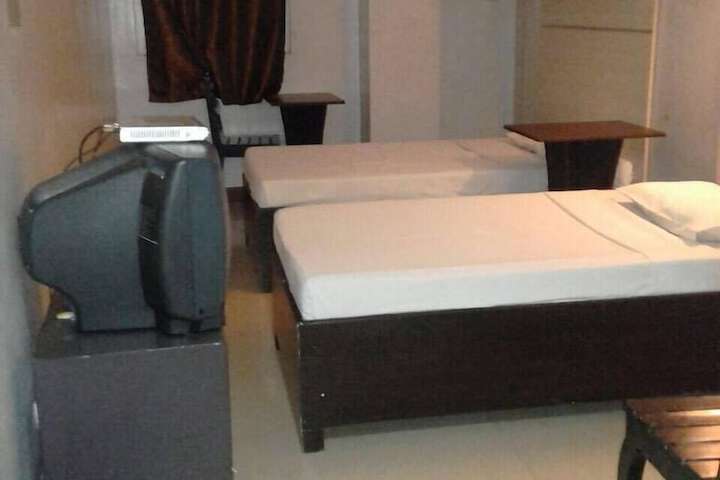 Room 53 of 94