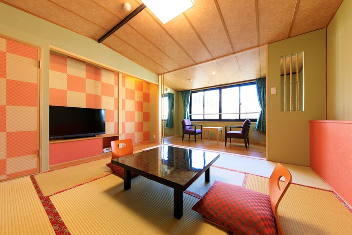 Room 14 of 114